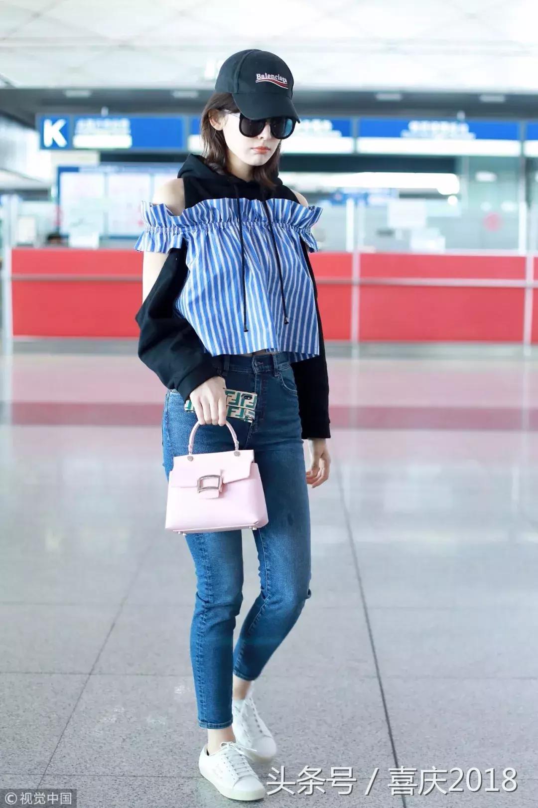 轻松就能穿出休闲随意的时髦感,一件穿出两件的效果