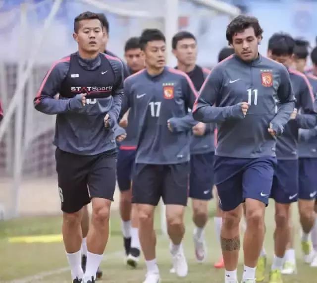 世界杯开幕式清凉装,世界杯球员穿的内衣