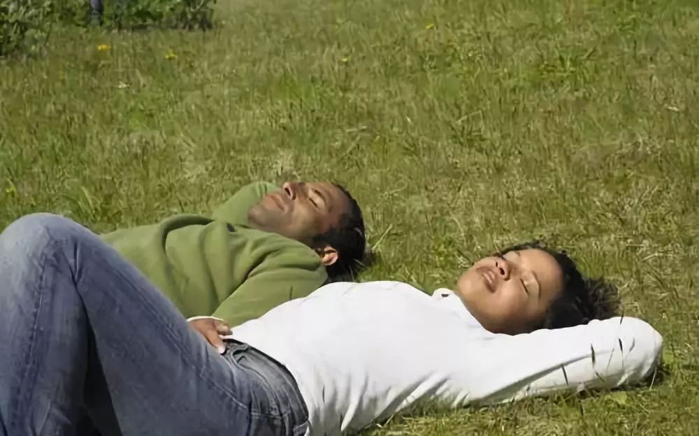 为爱违心几次都没关系？去你的，本姑娘真不喜欢看世界杯！