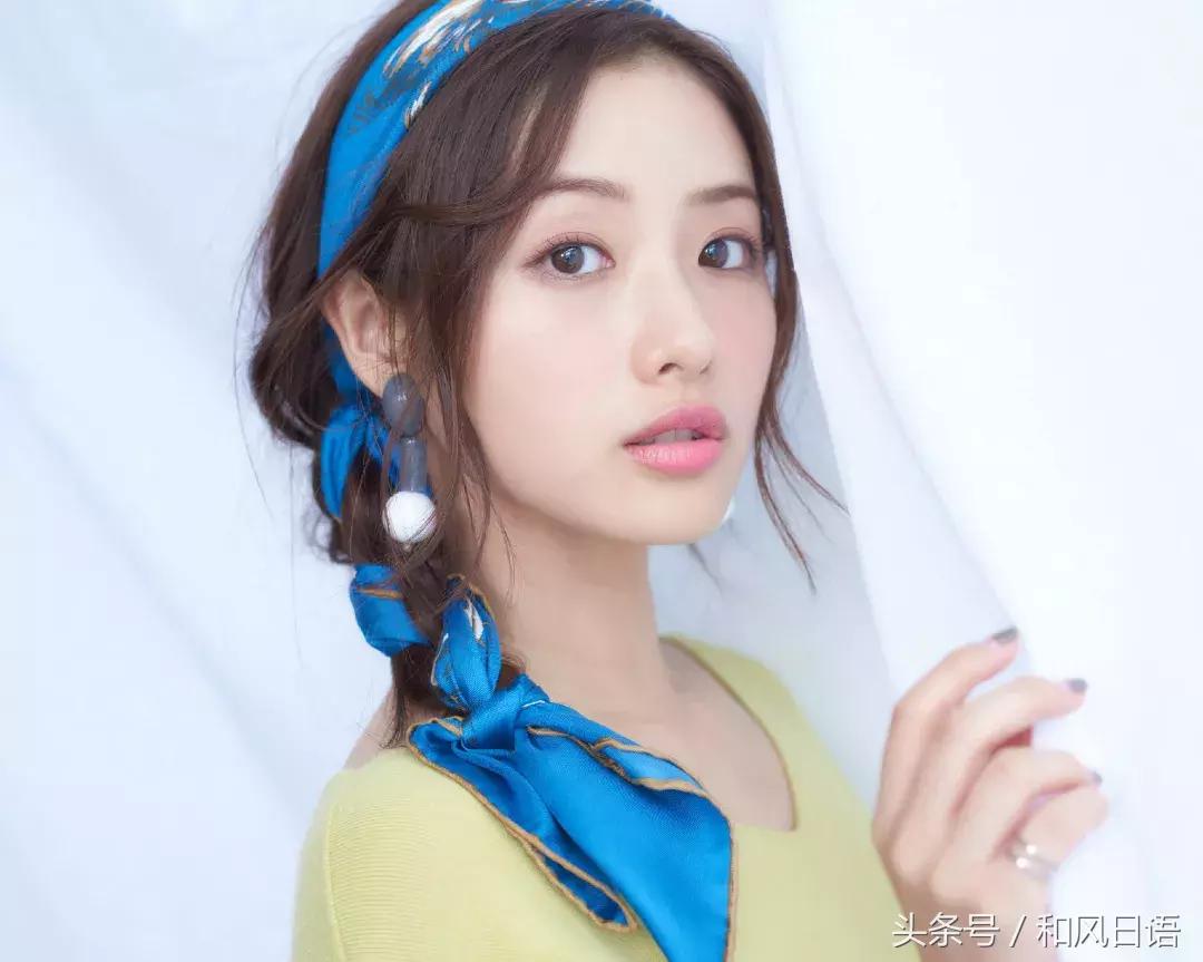 神似佐佐木希，还是个学霸，这个93年的小姐姐简直就是人生胜利组