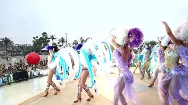 国色天乡水上乐园夜场夜猫子派对，俄罗斯美女首秀、电音狂欢节、啤酒小龙虾，心动吗？