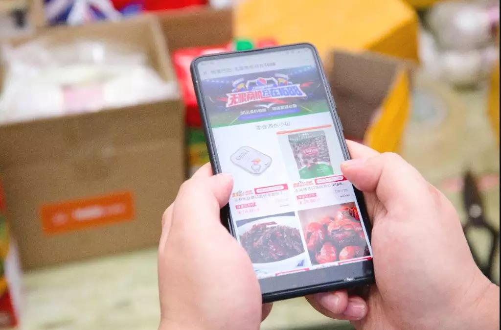 肉夹馍店老板7天爆改世界杯主题餐厅,网易、华为员工争着入伙