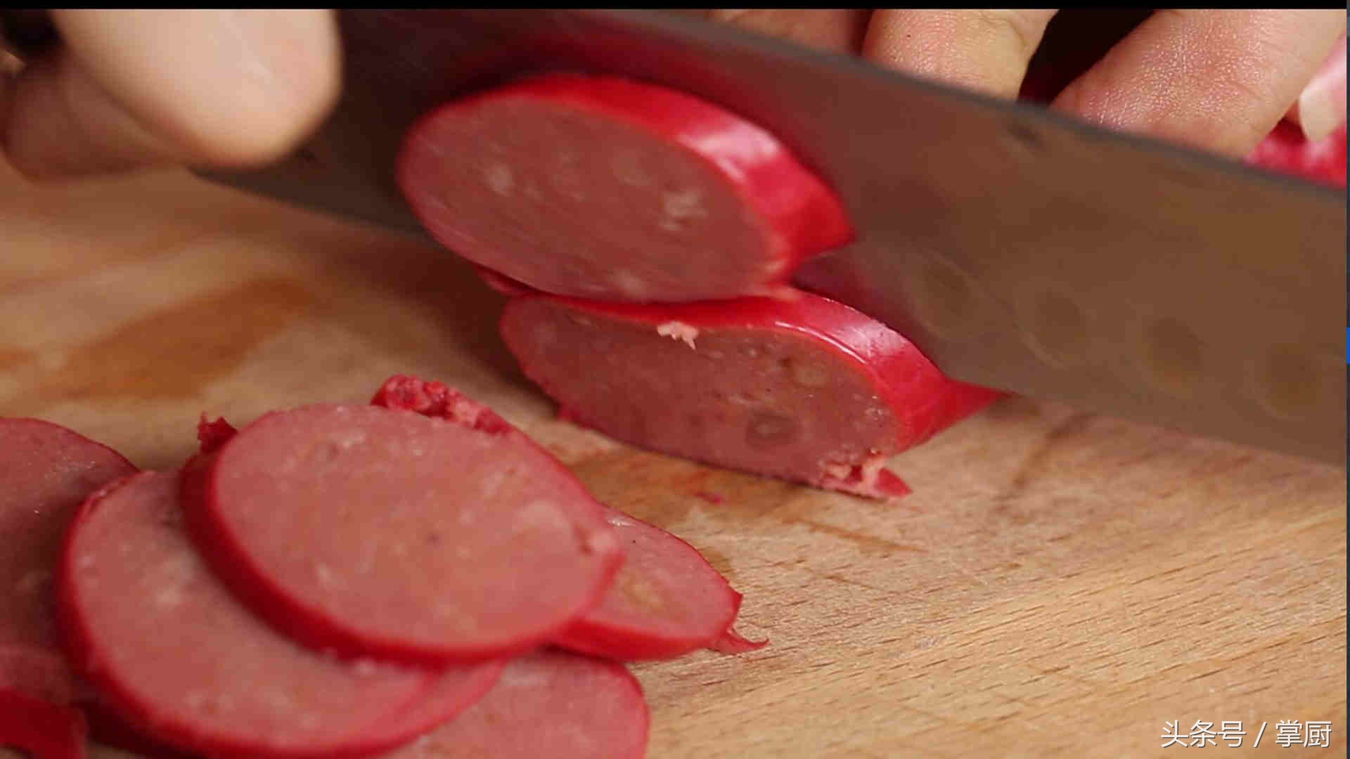 香肠怎么做最简单好吃,香肠怎么做才好吃呢