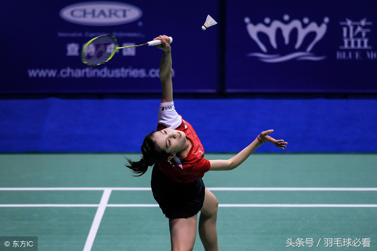 女生打羽毛球后场如何发力,羽毛球后场正手过渡对角教学