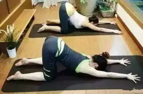 睡前这样趴一趴等于跑步1小时,睡前每天趴一趴