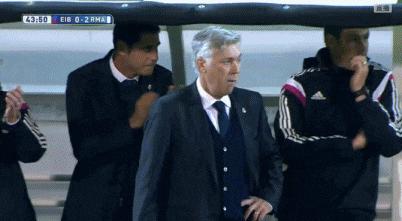 「足坛趣事」细数足坛球员十大进球庆祝动作（上）！