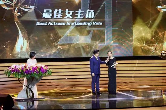 马伊琍的不惑人生堪称完美,马伊琍的一句生活不易且行且珍惜