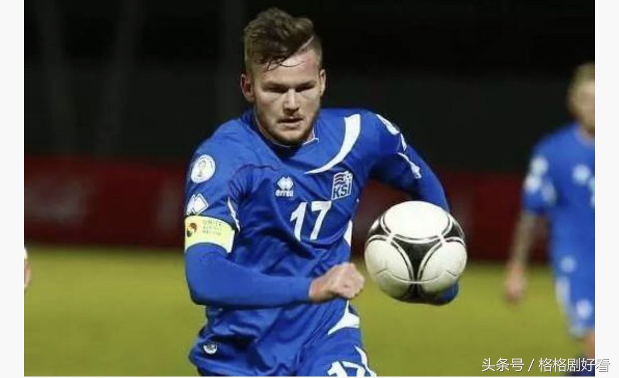 马丁内斯扑出法国队点球梅西反应,世界杯门将扑救阿根廷