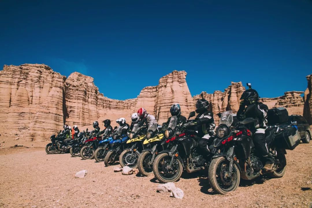 铃木骊驰250和豪爵gw250哪个好,豪爵铃木三兄弟配置对比表