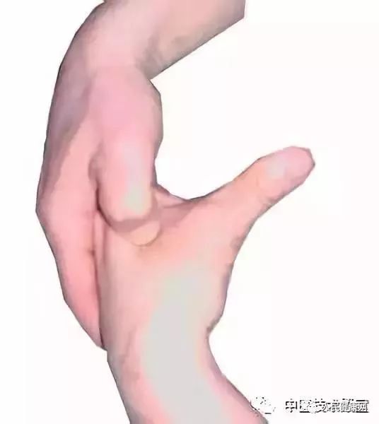 早起怎样揉肚子治便秘,早上起床便秘揉肚子教程