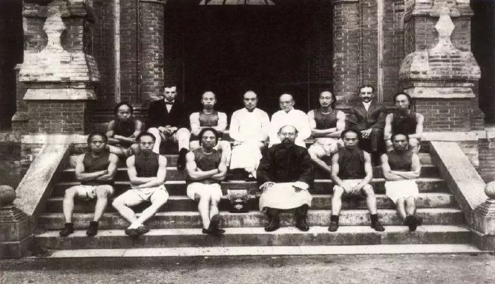 老上海工人足球队,老上海踢球视频