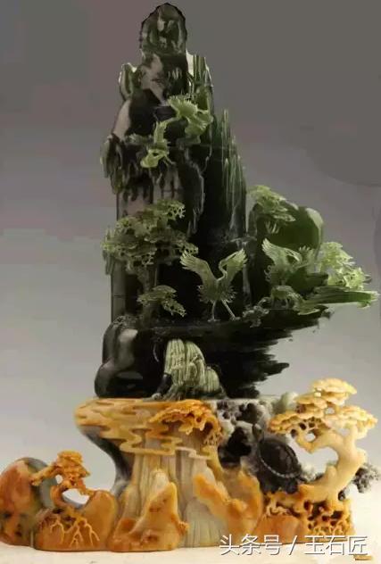 岫岩花玉盘玩有什么变化,岫岩花玉深绿色原石图片