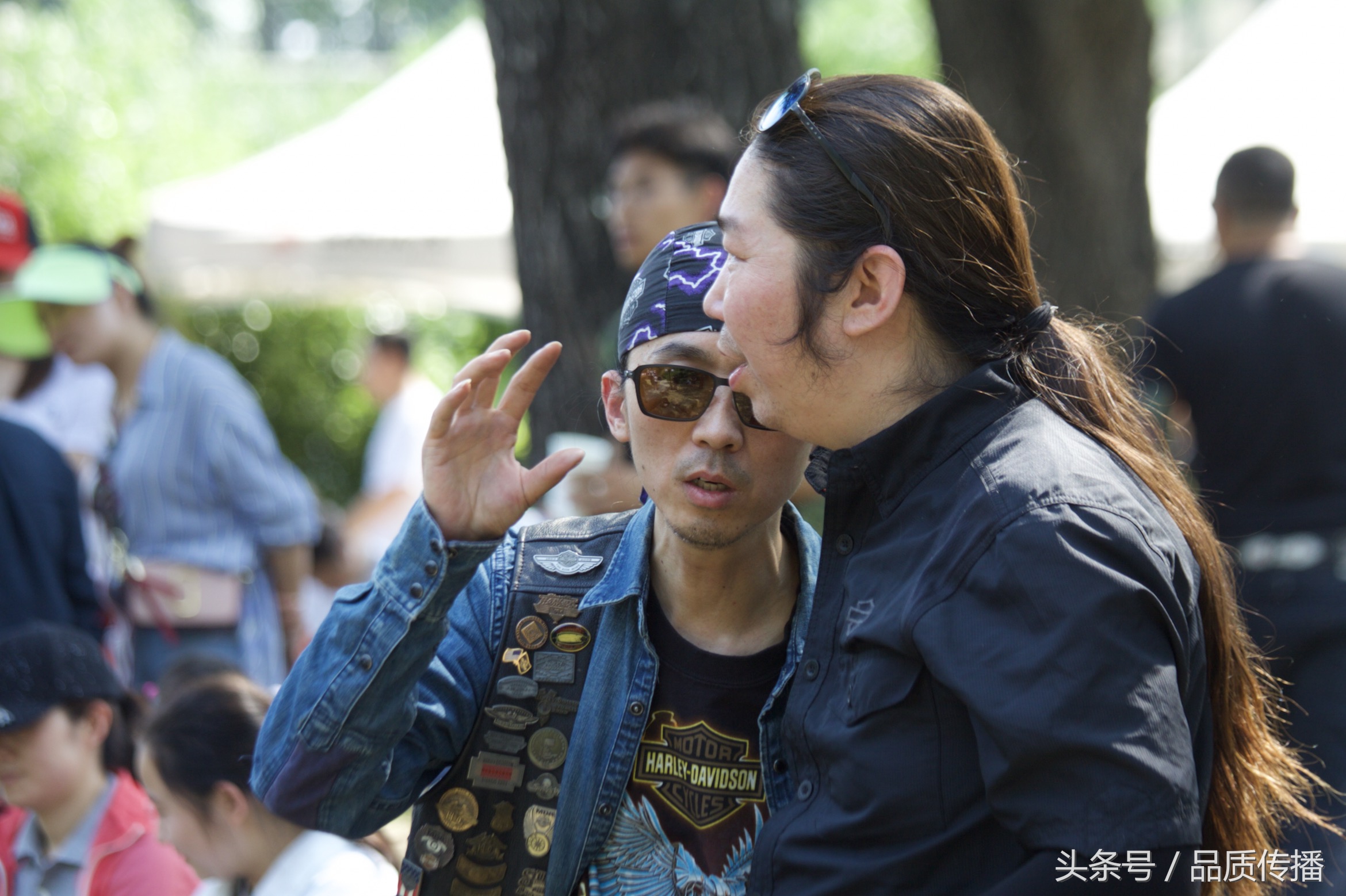 每人被俱乐部认可，哈雷俱乐部才能被社区认可，骑车、公益、成熟