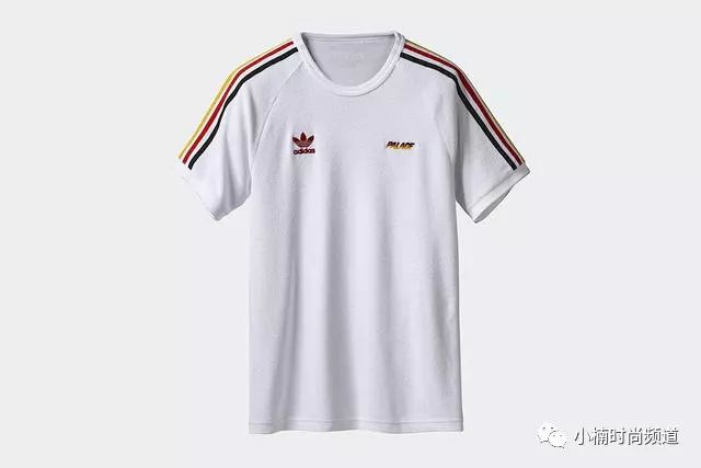 疯世足必备！6款超强‘足球主题’联名单品，让你看球赛也很潮