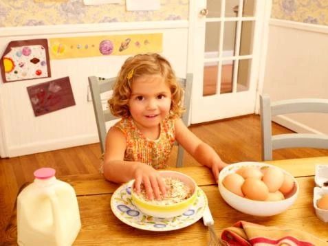 孩子梦游如何叫醒,梦游的小孩可以在他梦游前叫醒吗