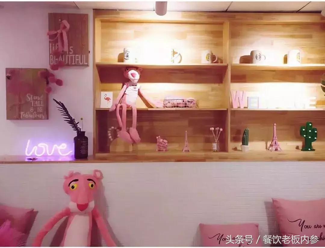 让客人拍抖音做宣传,让顾客拍照