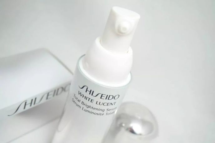 25岁熬夜用什么护肤品,25岁熬夜蜡黄肤色不均抗老