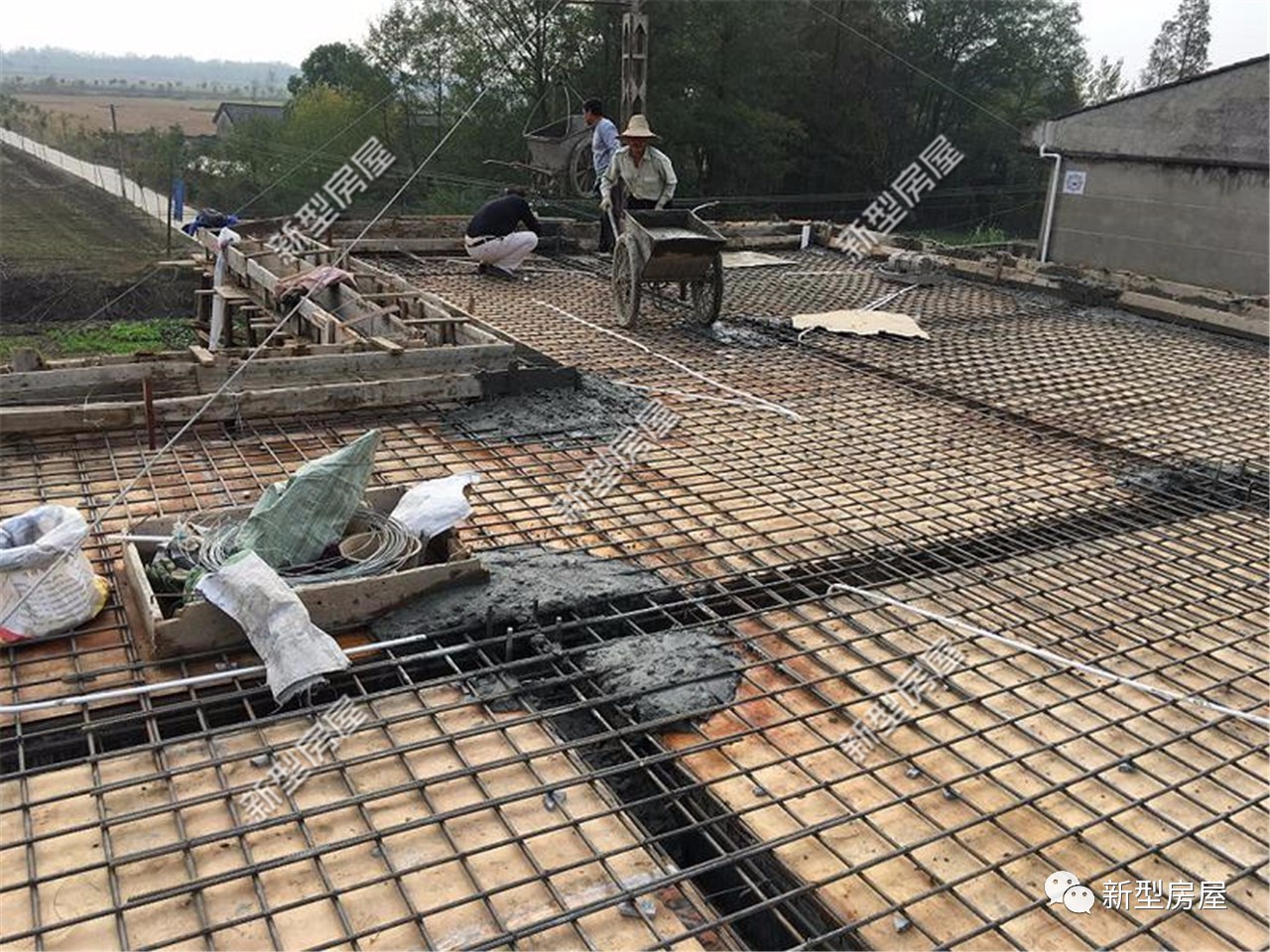 农村自建房楼板出现裂缝的原因,新房楼板出现裂缝问题怎么解决