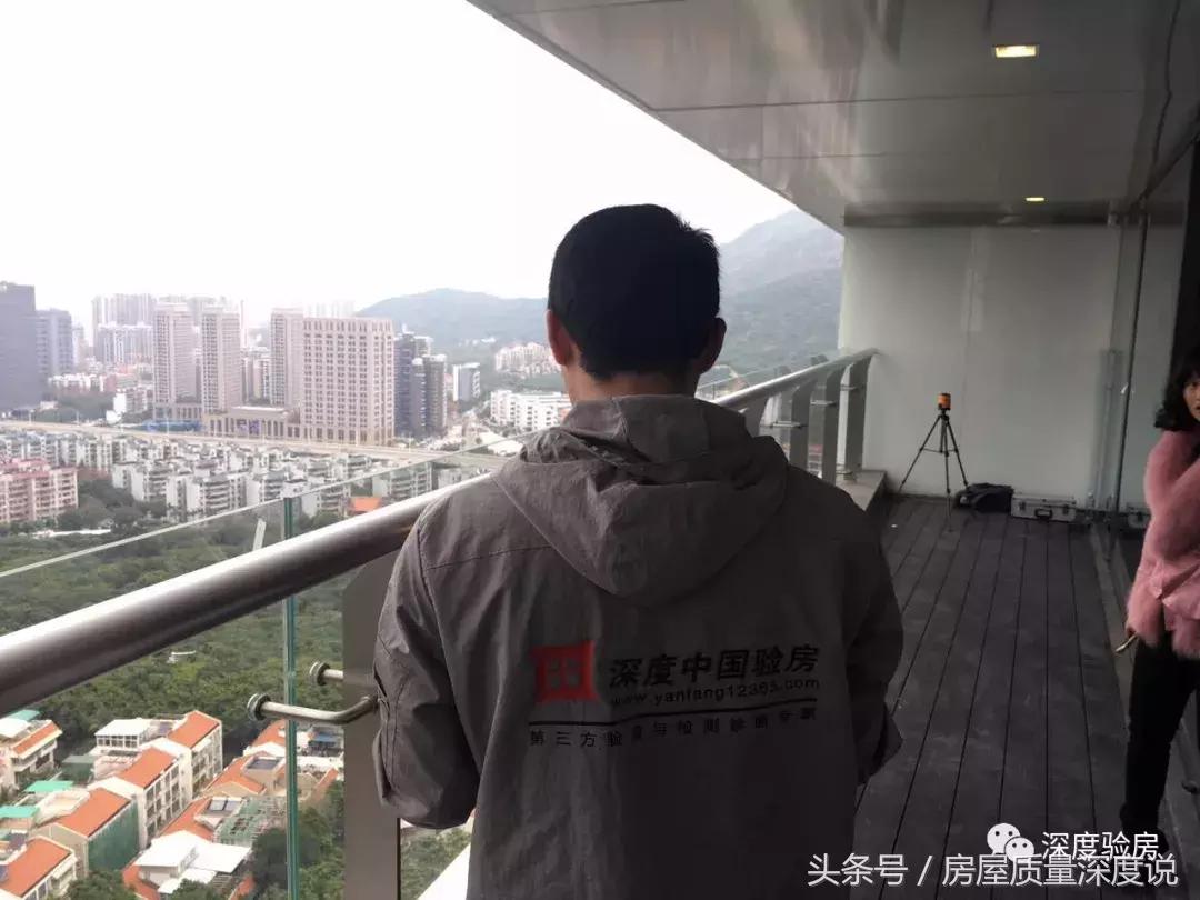 发现家里阳台水管漏水了怎么办,一下雨阳台漏水怎么寻找漏水点