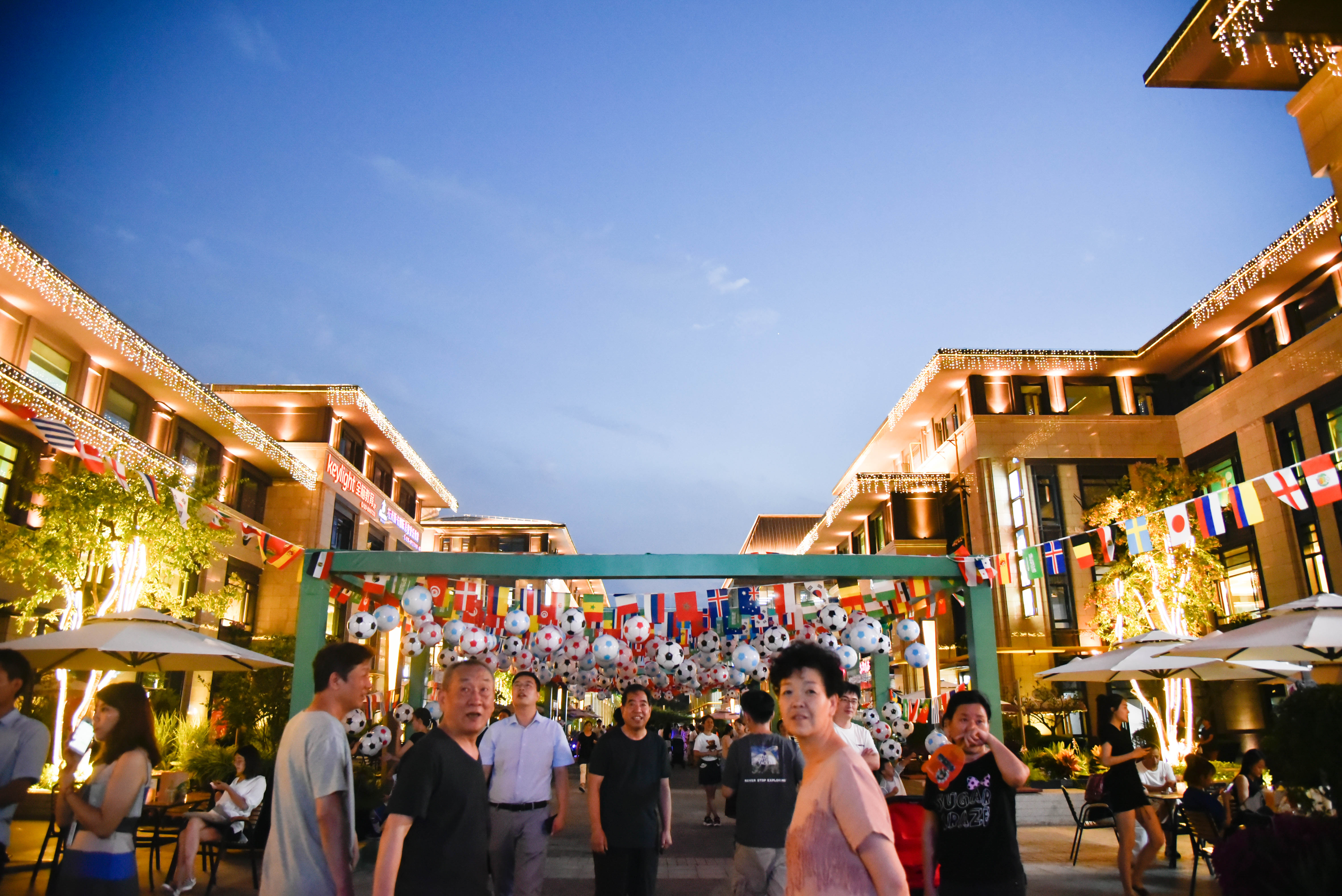 有球必应广场,有球必到台球厅