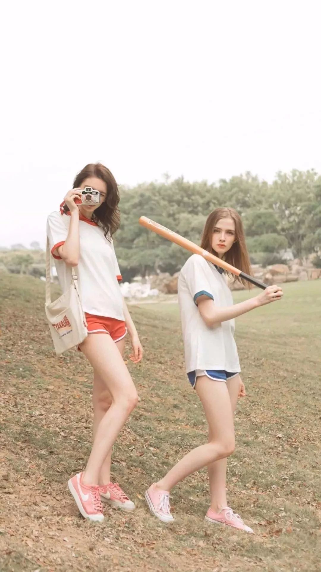 我们是茫茫人海中巧遇的相似灵魂,豆蔻年华里连结的双生花朵