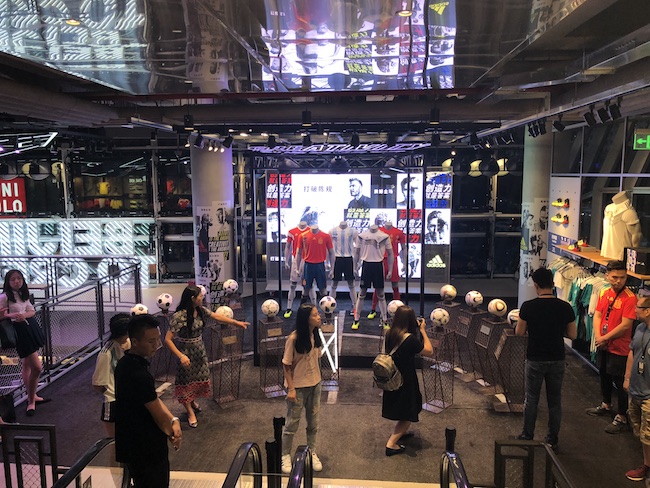 多出来的训练营、“不见了”的neo，阿迪达斯新品牌中心有哪些看点？