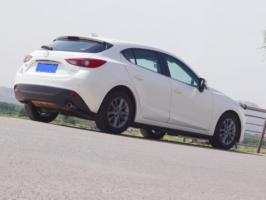 马自达axela汽油滤芯在哪,长安马自达axela保养复位