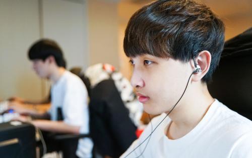 英雄联盟陷入轮回,英雄联盟如何脱离wegame