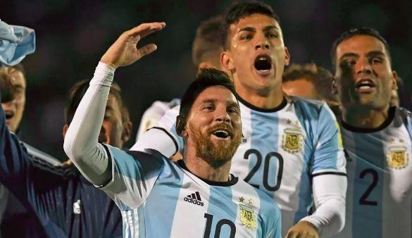 足球别墅靠大海,足球反向买别墅靠大海