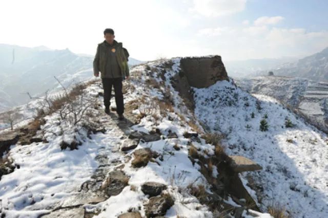 新华每日电讯雪地,新华每日电讯当代愚公