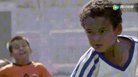 足球为什么看到的都是中国的广告,中国足球世界第一广告