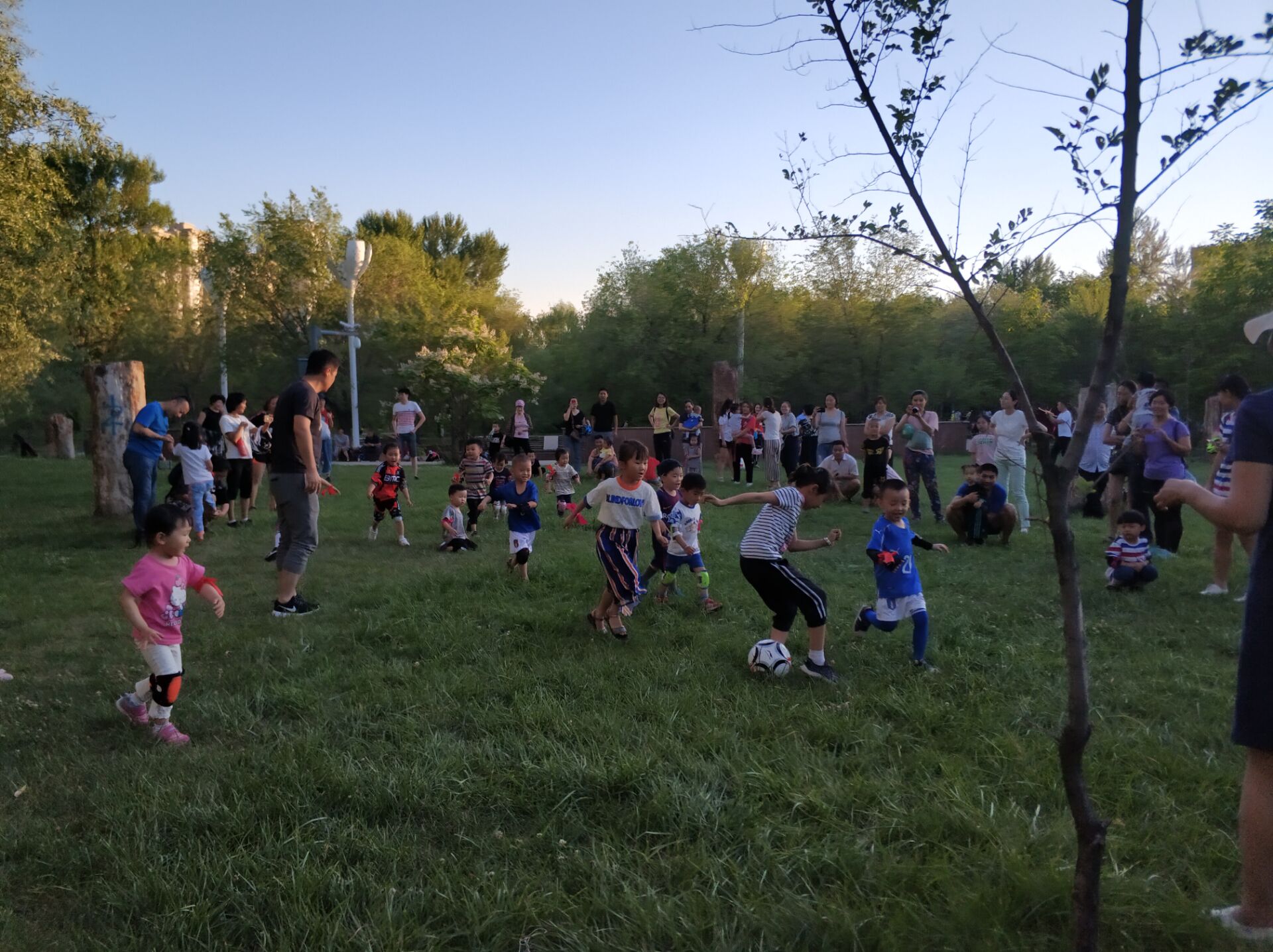 乌鲁木齐南湖美景图,乌鲁木齐南湖公园景区美图