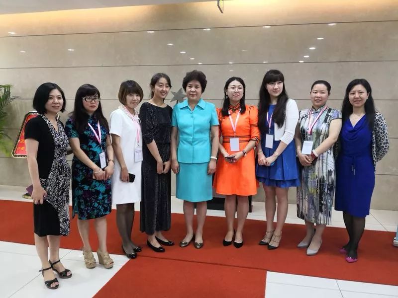 “马哈来了”～郭琪姑娘在复旦大学又火了一把