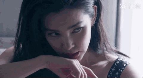 彭于晏坐李冰冰的座位,彭于晏抢李冰冰的位置