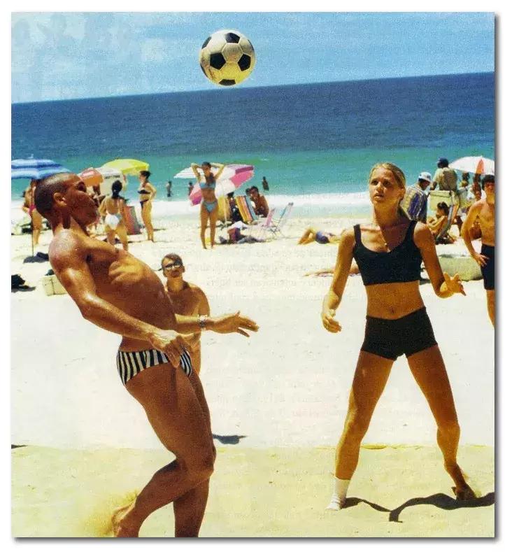 世界杯女球迷素材,世界杯女球迷翻译