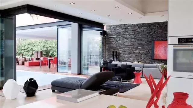 世界足球运动员十大私人豪宅,足球巨星的豪宅有多豪