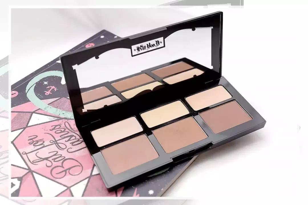 法国丝芙兰美女,外国加油站的女孩加油