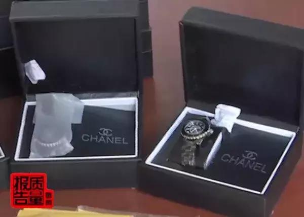 朋友圈有个代购一直怀疑卖的假货,朋友圈的大牌代购是真的假的