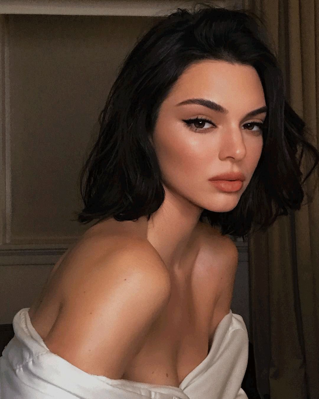 明星化妆费用,给明星化妆一次要多少钱