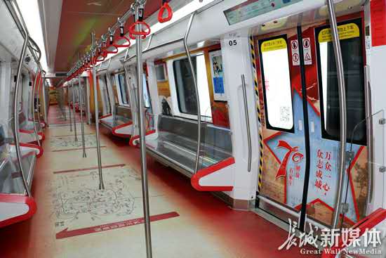 绿色主题列车复兴号,很好看的高级火车