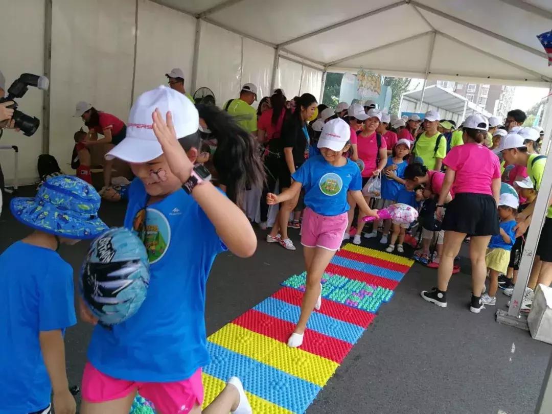 玩转世界杯之亲子足球赛,世界杯足球超燃