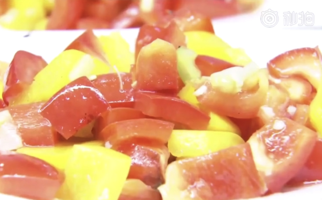 梅西竟是梅菜西兰花？C罗谐音“吸螺”！国足这道菜简直黑暗料理