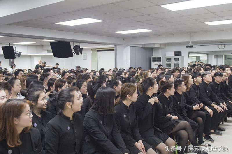 美容教母郑明明哪一年出生,“美容教母”郑明明保养惹争议