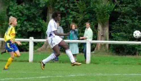 不管你看不看世界杯，这个逆风翻盘的励志人生，值得跟孩子去讲述