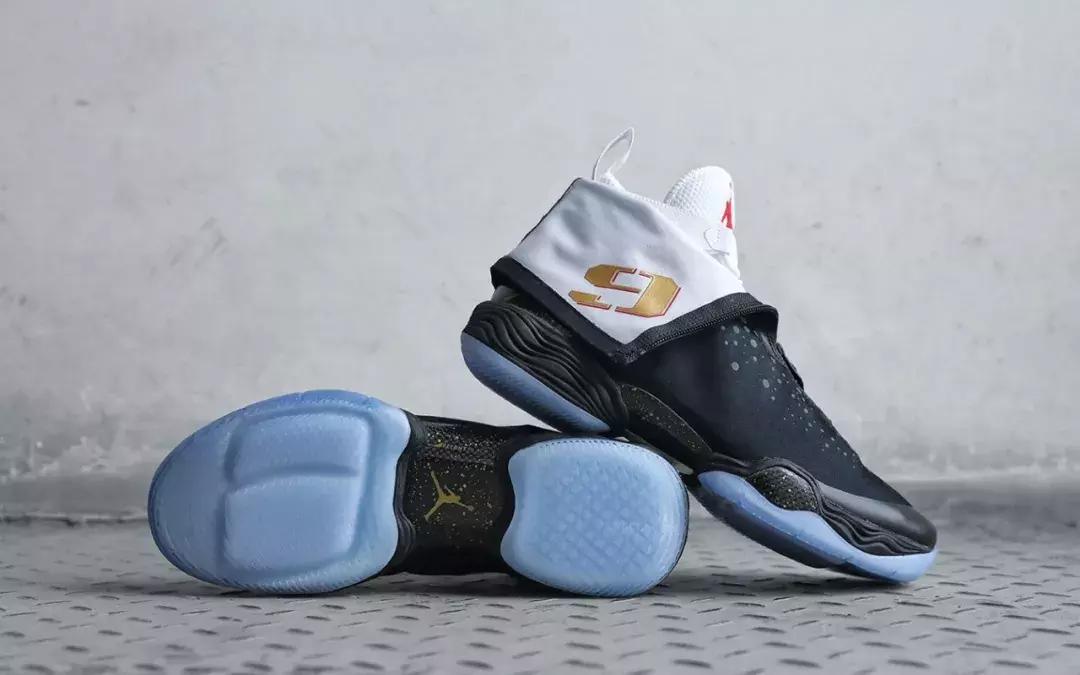 连鞋贩子都没能想到，这双鞋能成为CT16中「倒闭」的例外