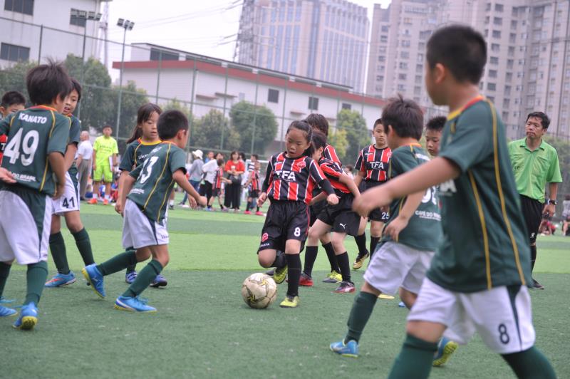 参加足球赛家长有什么好意见,参加足球比赛家长的感悟