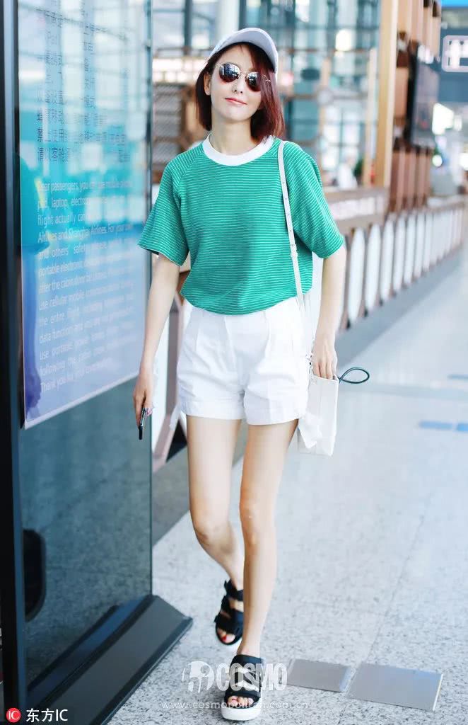 我必须穿最fashion的运动装看我“男票”踢球