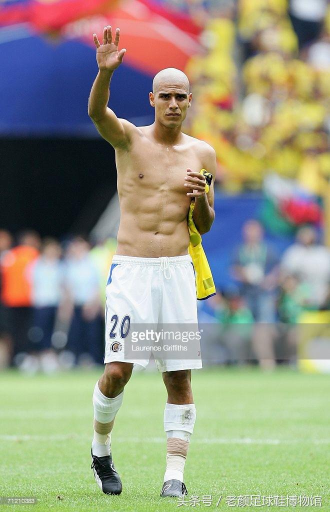 2006年世界杯,意大利带puma攀升巅峰,山猫帮人海战术大获成功