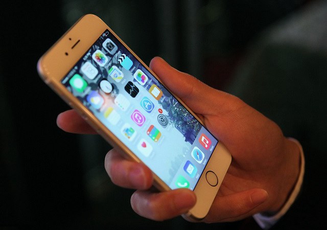 iphone6换电池后反复重启,iphone6换电池要多少钱