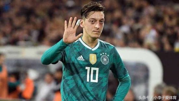 德国队出局是因为内讧?穆勒,诺伊尔皆有所指!厄齐尔成背锅侠